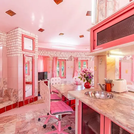Paco's Barbie House * Οζιάς